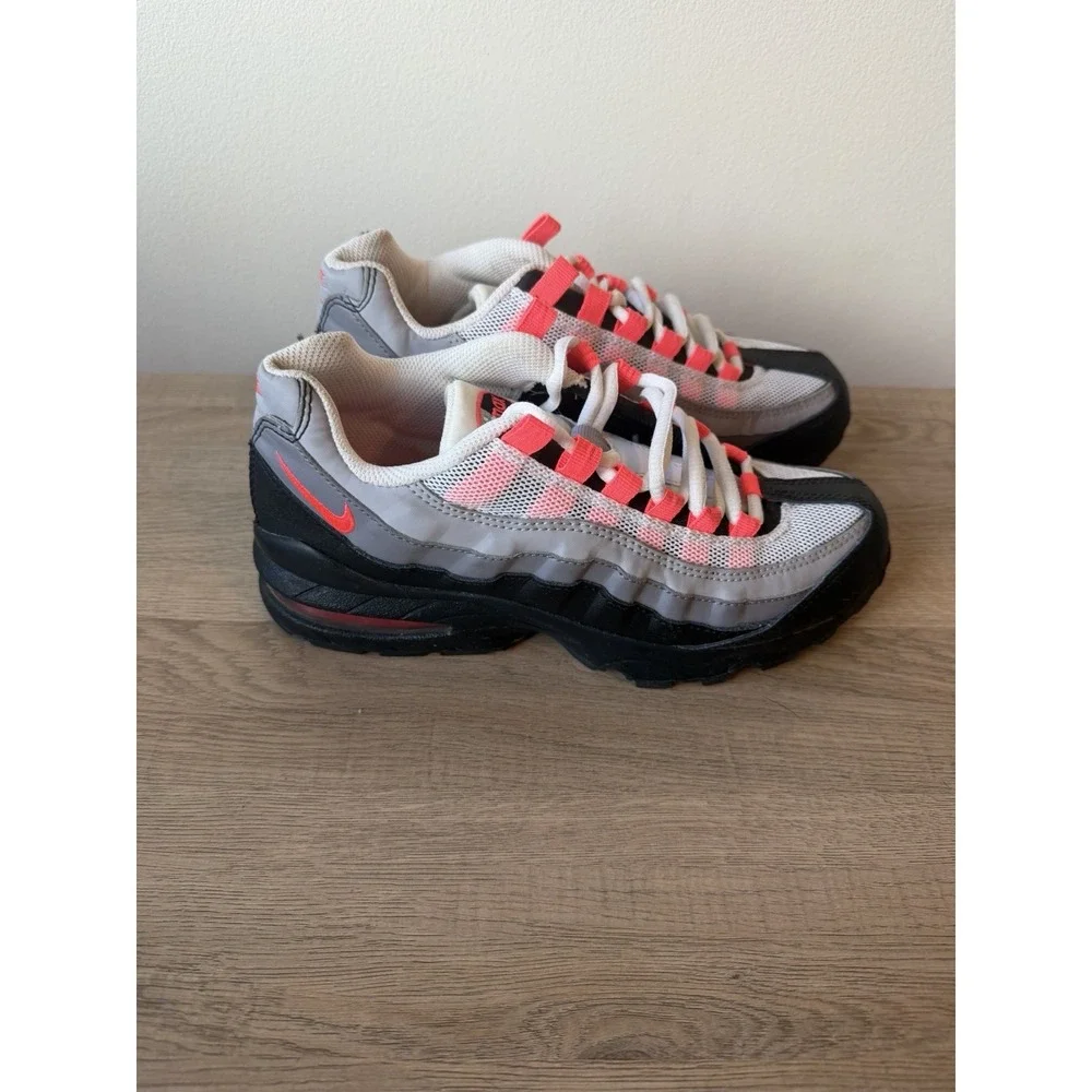 Nike Air‎ Max 95 Solar Red Big Kids Size 4.5 Used No Box